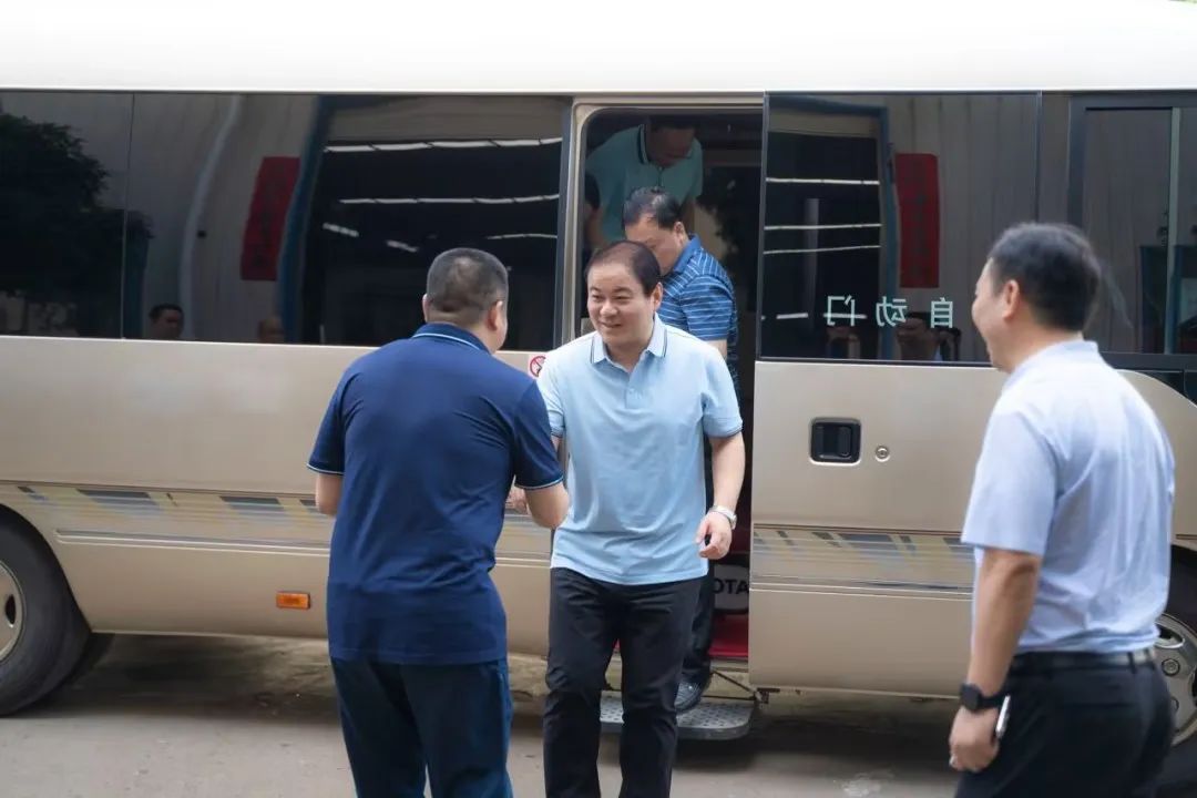 衡陽市委副書記、市長(zhǎng)朱健一行赴朝陽集團(tuán)進(jìn)行考察